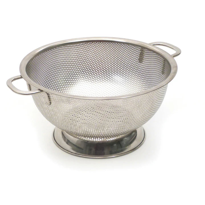 Colander 3qt Pierced Stainless