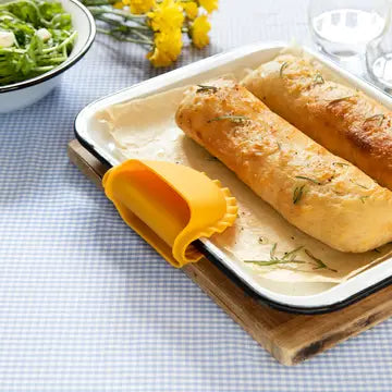Mezzelune Pasta Oven Mitt