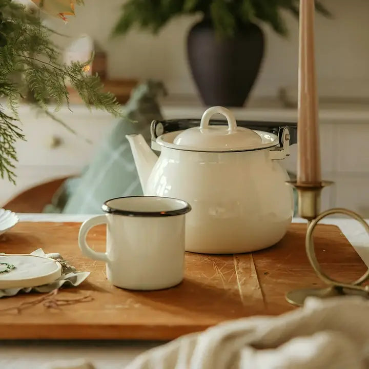 Ivory 3.7qt Vintage Enamel Kettle with Metal Handle