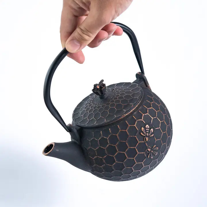 Bronze Honeycomb 60oz Cast Iron Tea Pot