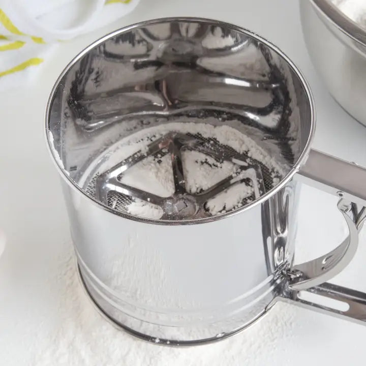 4 Cup Flour Sifter Squeeze