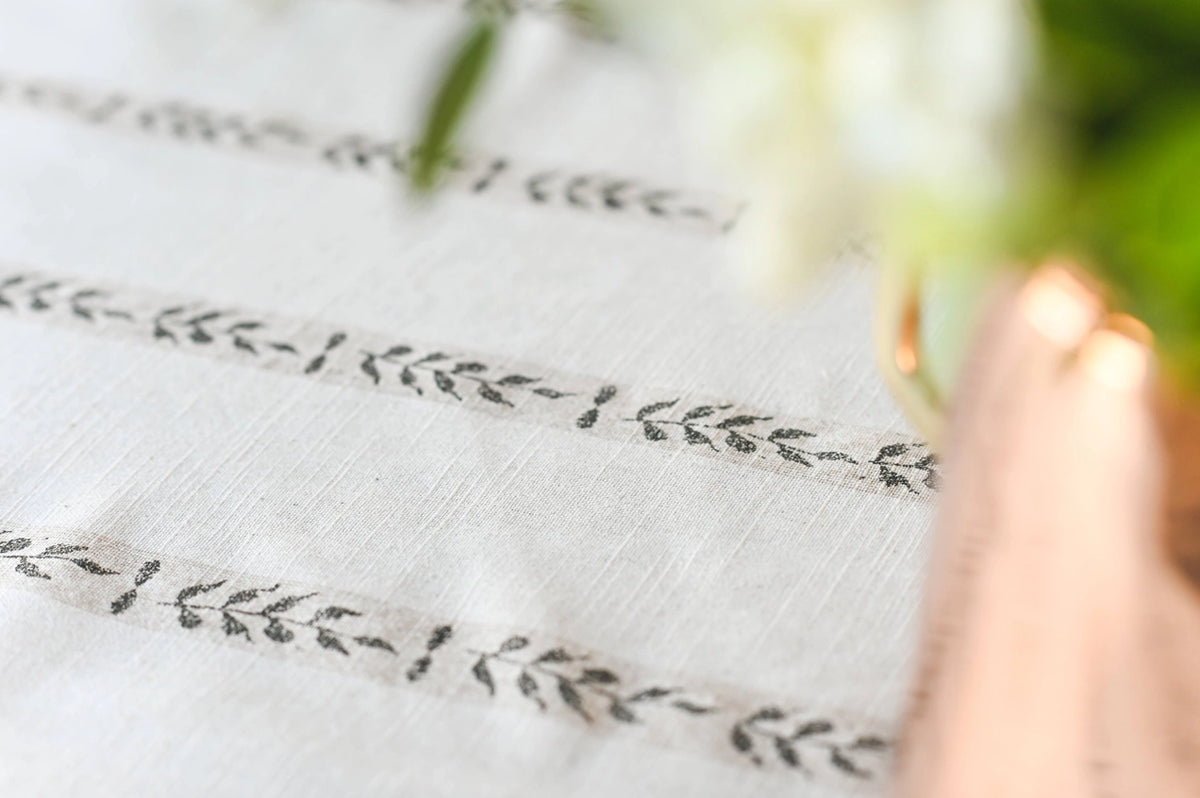 60"x90" Walnut Leaf Tablecloth