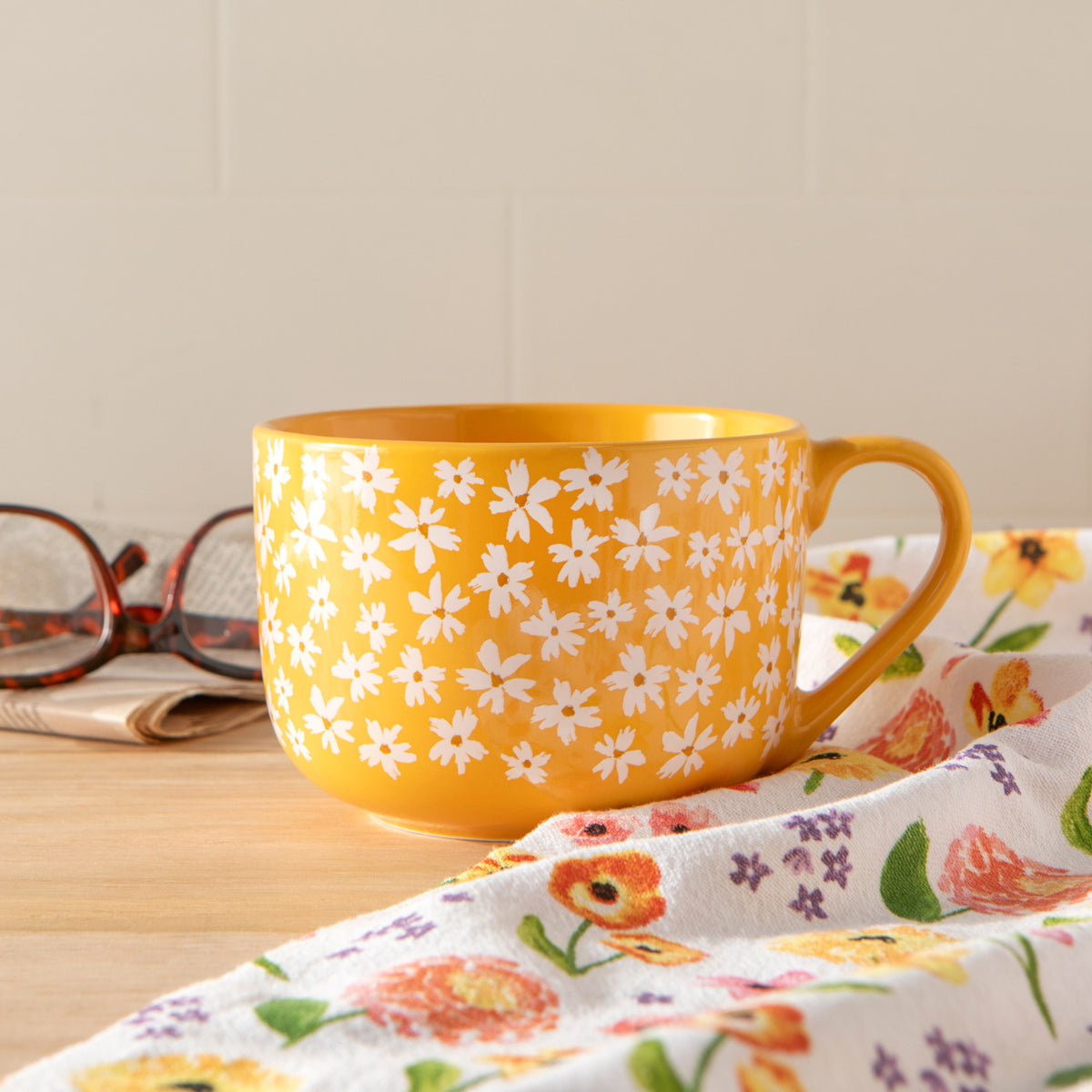 Full Bloom Yellow Latte Mug