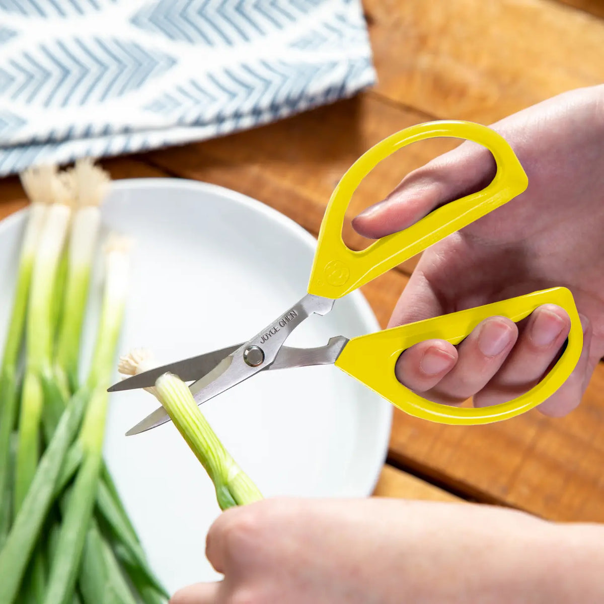 Joyce Chen Unlimited Scissors Yellow