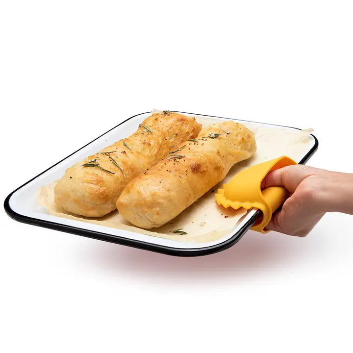 Mezzelune Pasta Oven Mitt