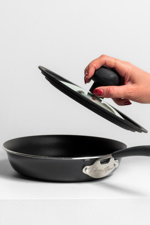Universal Pot Lids w/Stand, Black