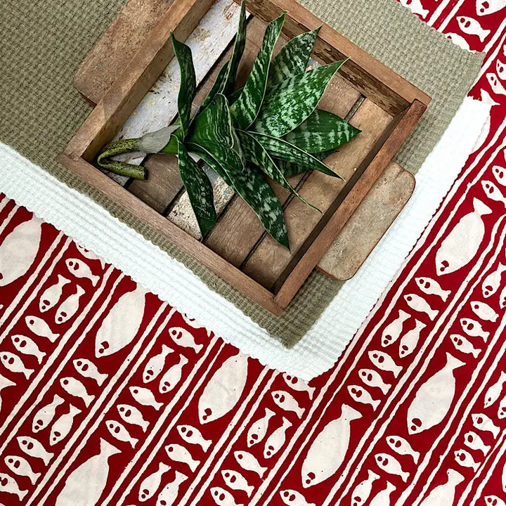 60x60 Striped Fish Red Tablecloth