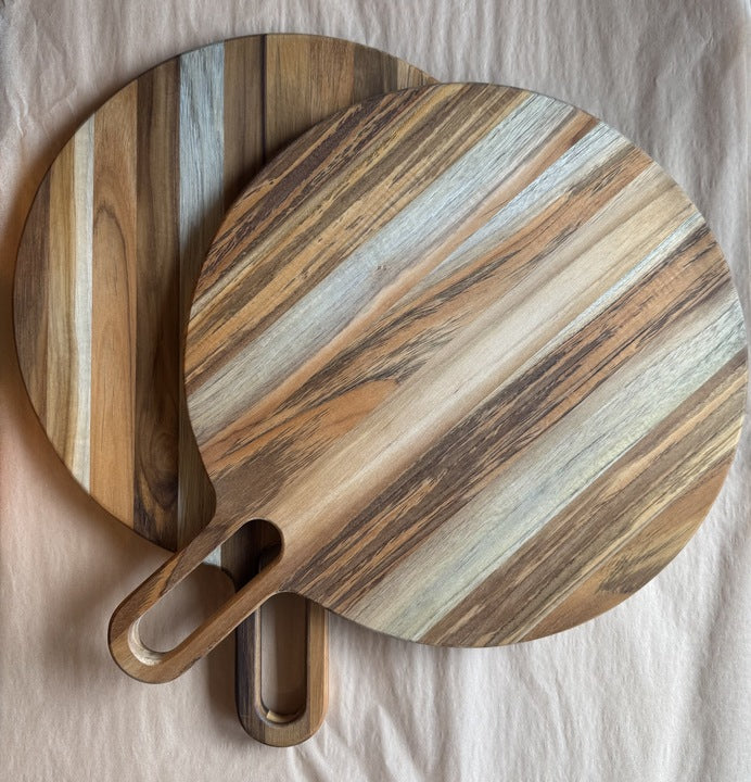 Lagom 13x14 Round Large-Handled Serving Board