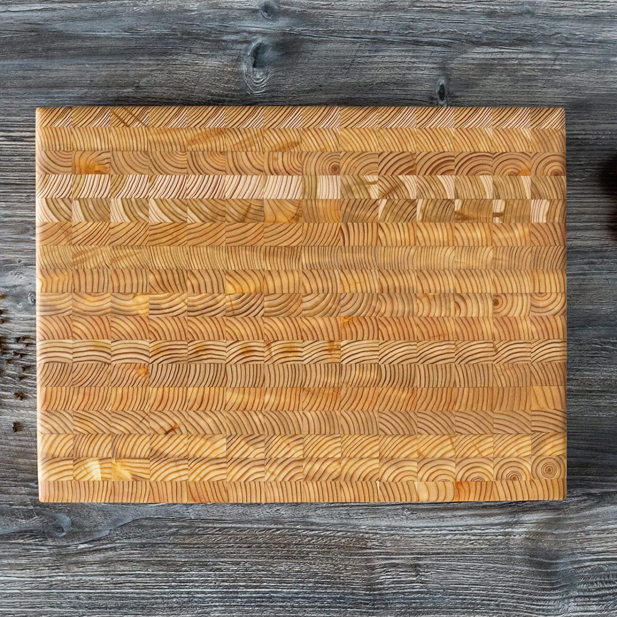 Medium Premium Board 17.75" x 13.5" x 1.6" Larch Wood